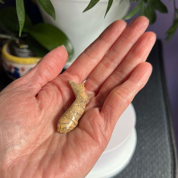 Jasper Mini Fish Carving‎ Sculpture - Picture 2 of 10